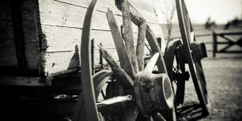 复古工业风与尖端激光服务的融合：SLM 3D打印如何重塑个性化医疗植入物制造