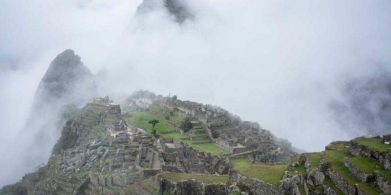 激光显示技术原理剖析：从RGB三基色激光到家庭影院应用的未来