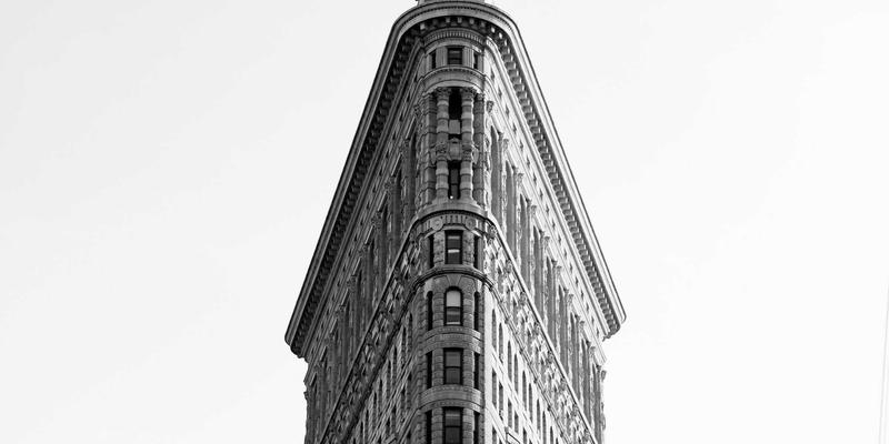 激光选区熔化（LM）技术革新：激光设备如何重塑个性化骨科植入物制造